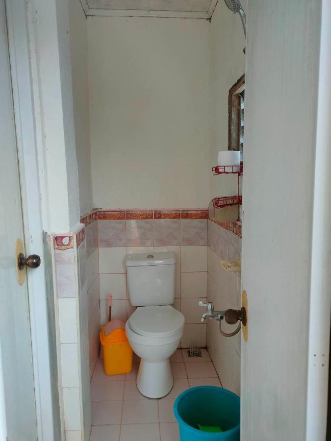 Fely'S Homestay Batuan Ngoại thất bức ảnh