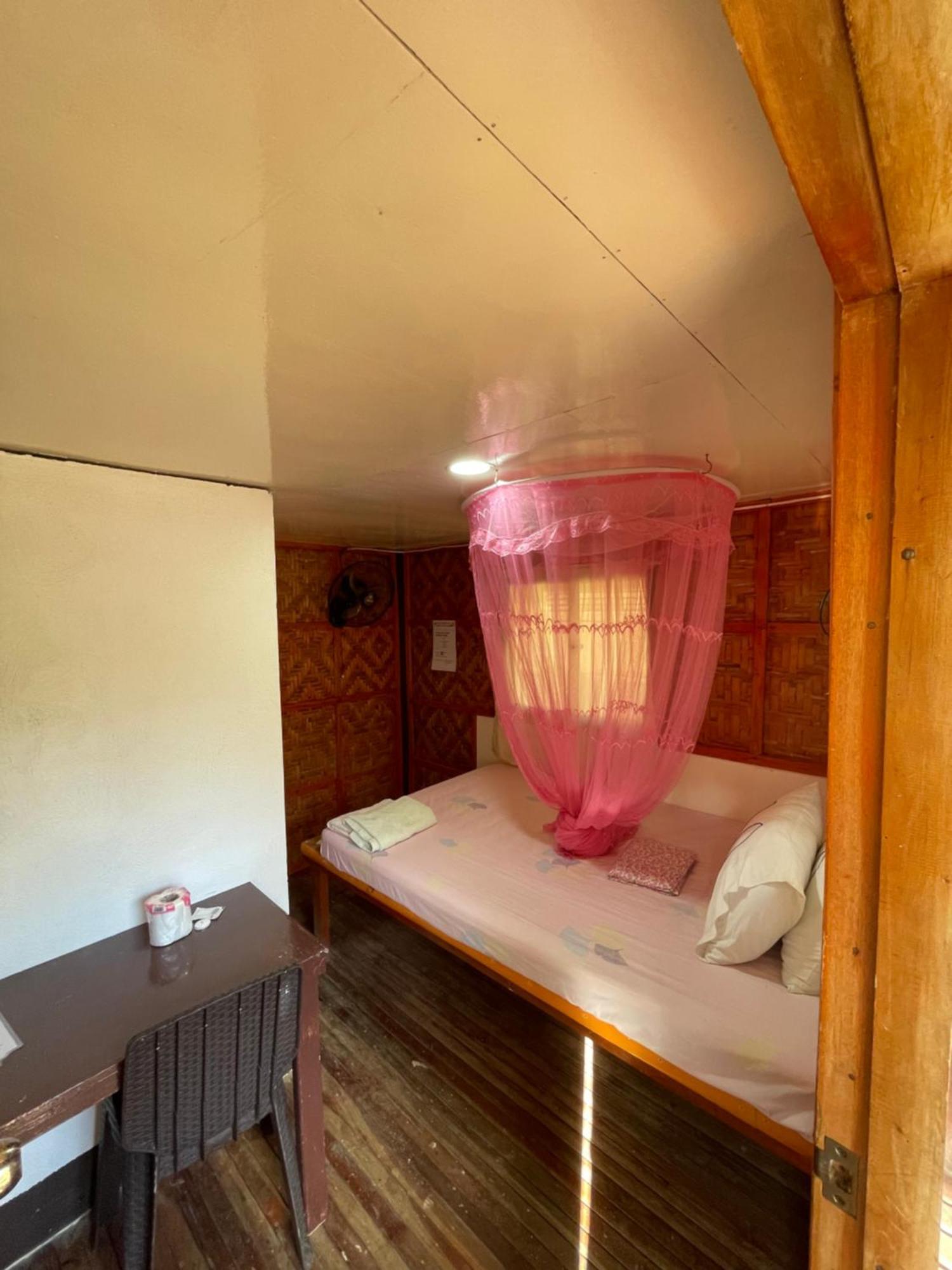 Fely'S Homestay Batuan Ngoại thất bức ảnh