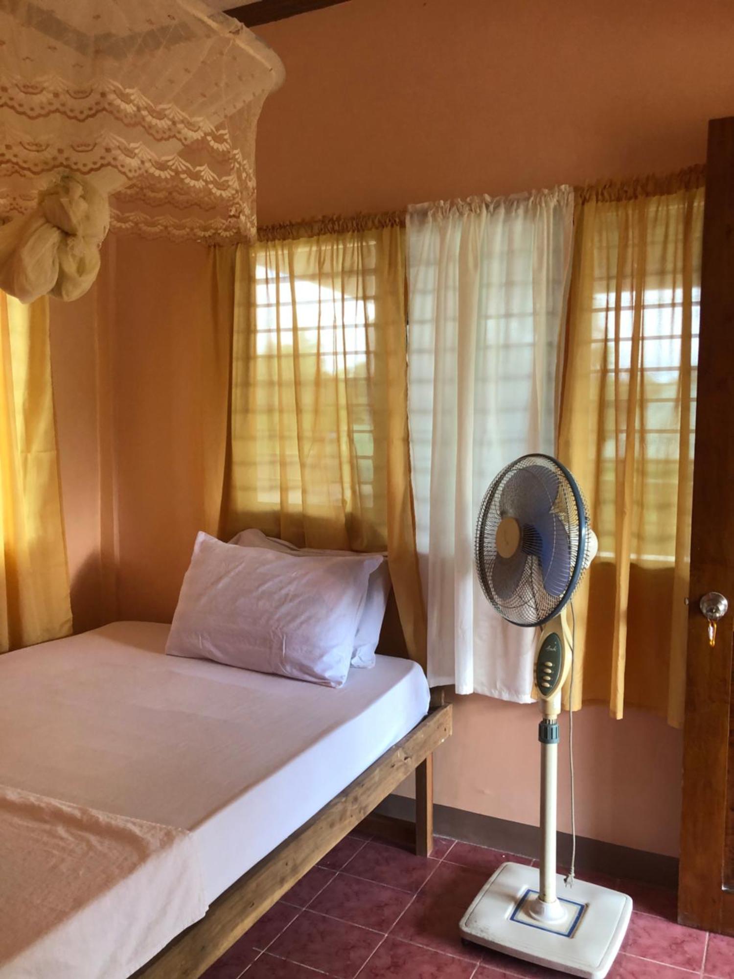 Fely'S Homestay Batuan Ngoại thất bức ảnh